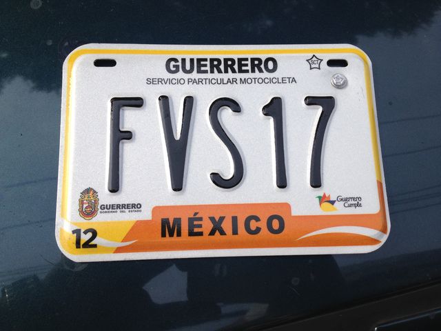 LAMINA DE MOTOCICLETA 2013